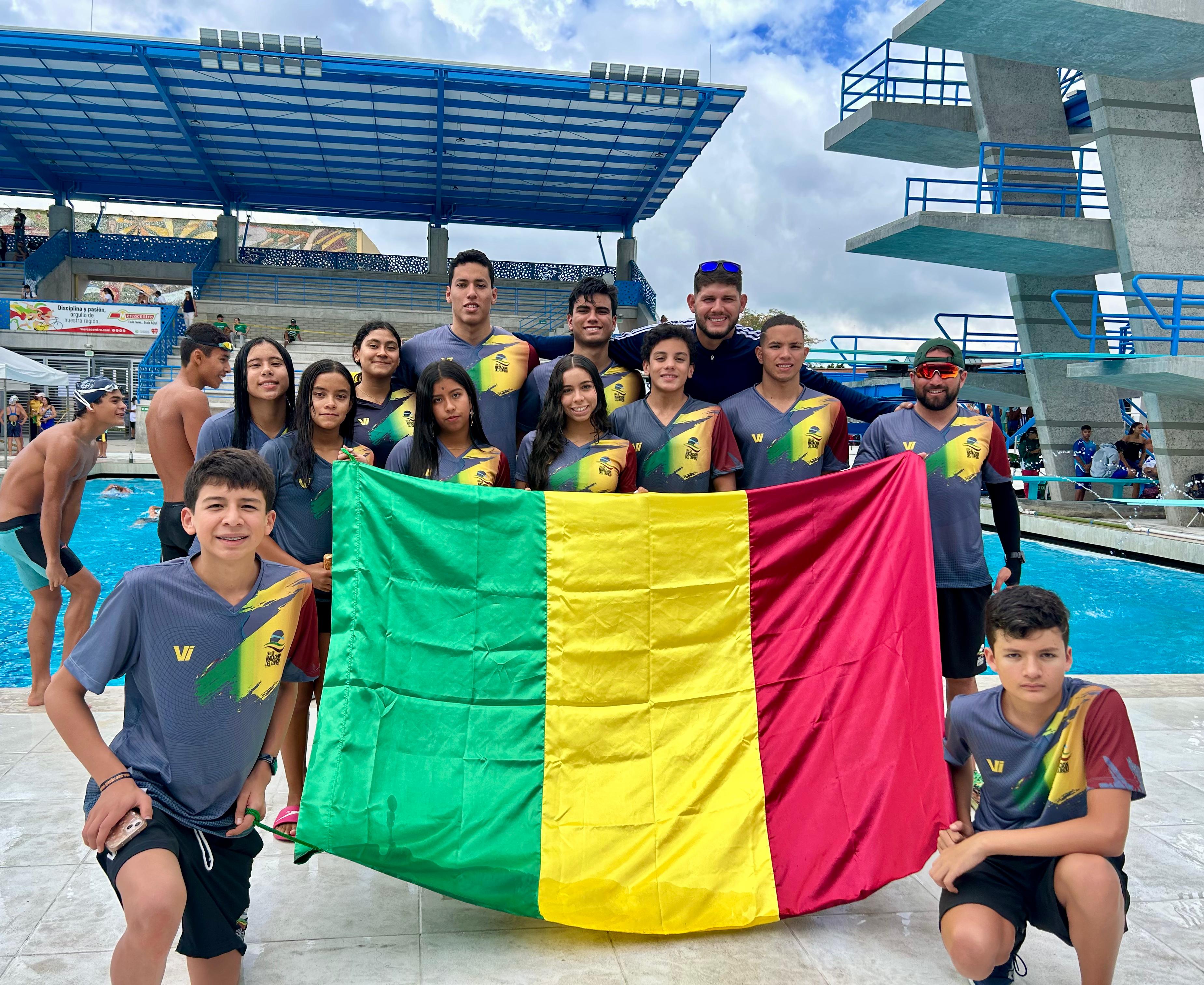 CON UNA MEDALLA DE ORO Y CUATRO BRONCES EL QUINDÍO FINALIZÓ EL NACIONAL INTERLIGAS DE NATACIÓN